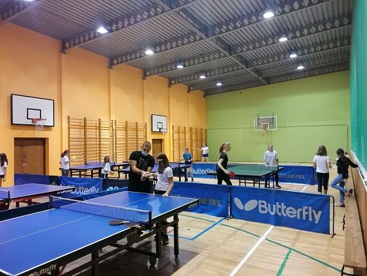  Grafika #0: "Program Klub 2020"