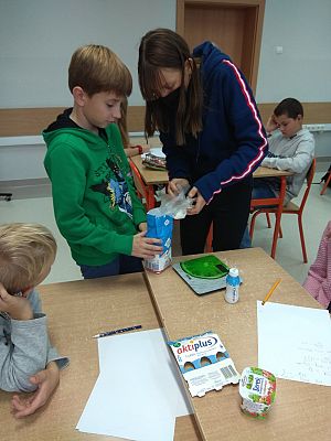  Grafika #4: "Ile cukru jest w słodyczach?"- warsztaty