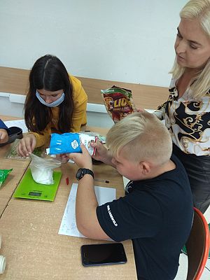  Grafika #5: "Ile cukru jest w słodyczach?"- warsztaty