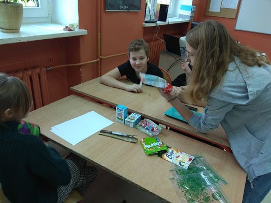  Grafika #12: "Ile cukru jest w słodyczach?"- warsztaty