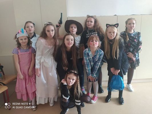  Grafika #6: Bal karnawałowy klas I - III