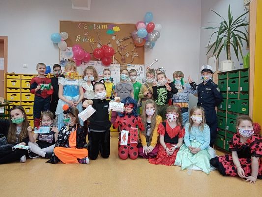  Grafika #0: Bal karnawałowy klas I - III