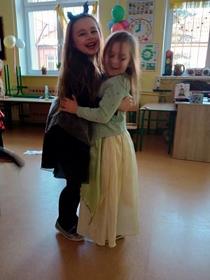  Grafika #8: Bal karnawałowy klas I - III