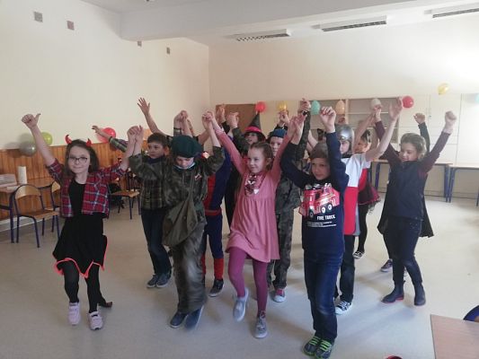  Grafika #16: Bal karnawałowy klas I - III