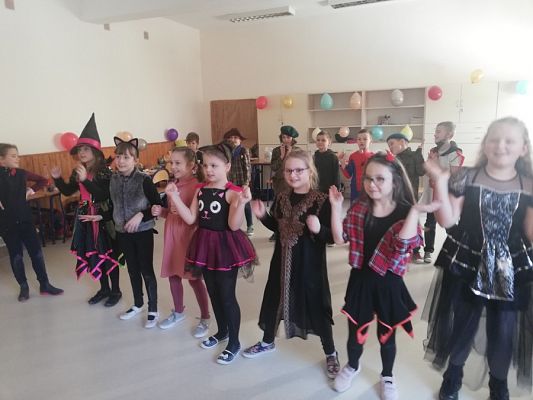  Grafika #17: Bal karnawałowy klas I - III